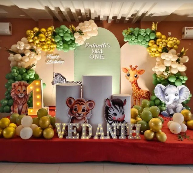 Jungle safari themed first birthday arch styled by Swarajya Events, Pune
